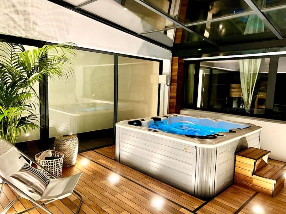 Villa Angoulins Front De Mer Екстериор снимка